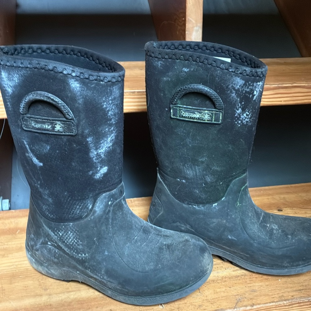 Kamik winter rated rubber boots with neoprene sides